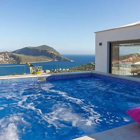 Villa Sleeps 10 Pool Air Con Wifi *